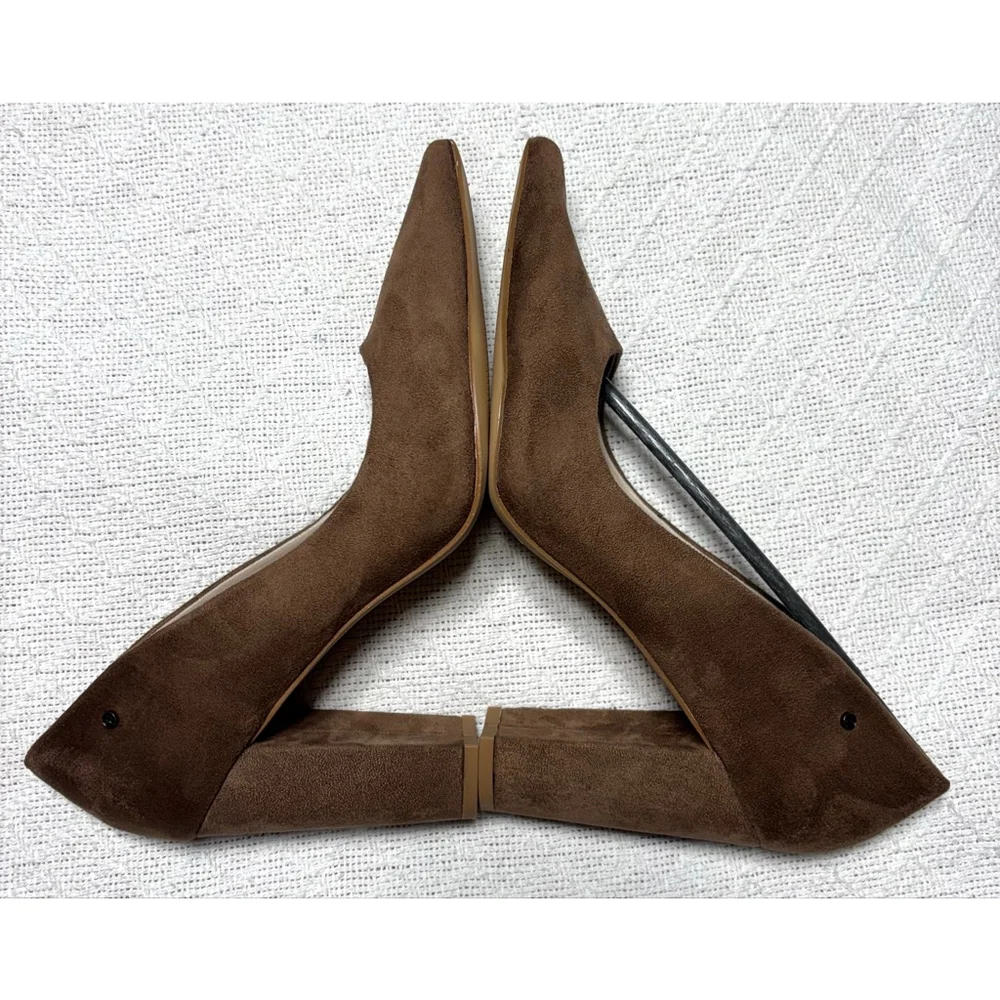 NIB French Connection Kelsey Brown Faux Suede Block Heel Pointed Toe Pumps SZ 11